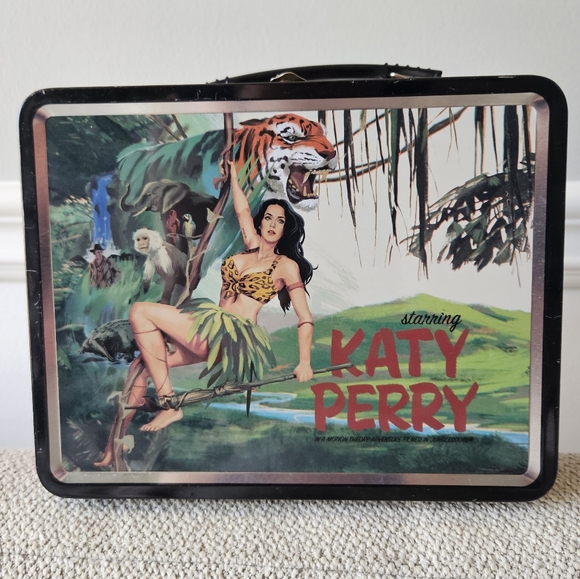 Katy Perry Collectible 2013 Prism Roar JUNGLESCOPE tin Lunchbox - Picture 5 of 5